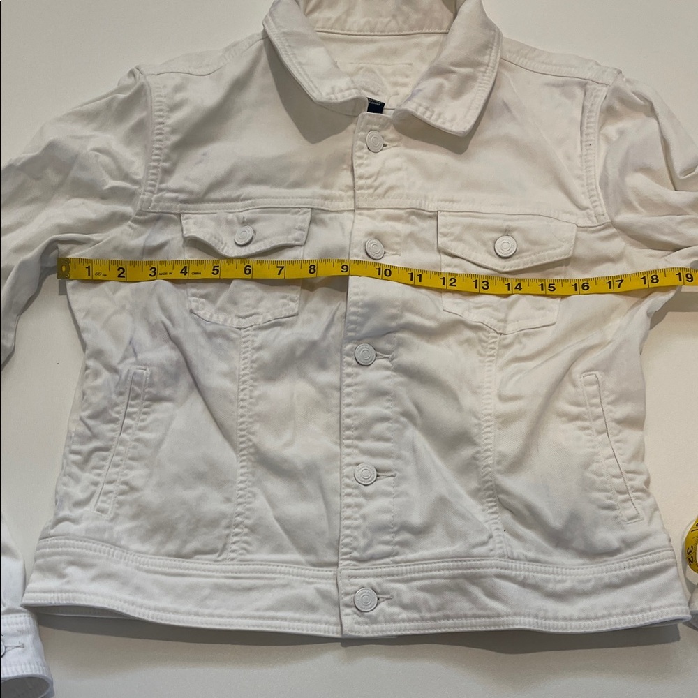 Tommy Bahama Women's White Denim Jacket - Picture 2 of 7